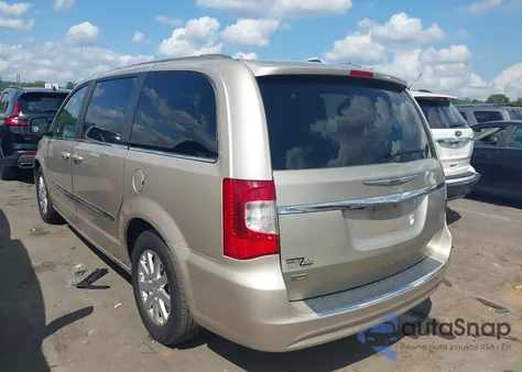 2015 Chrysler Town & Country Touring from USA, damaged, VIN 2C4RC1BG1FR570893